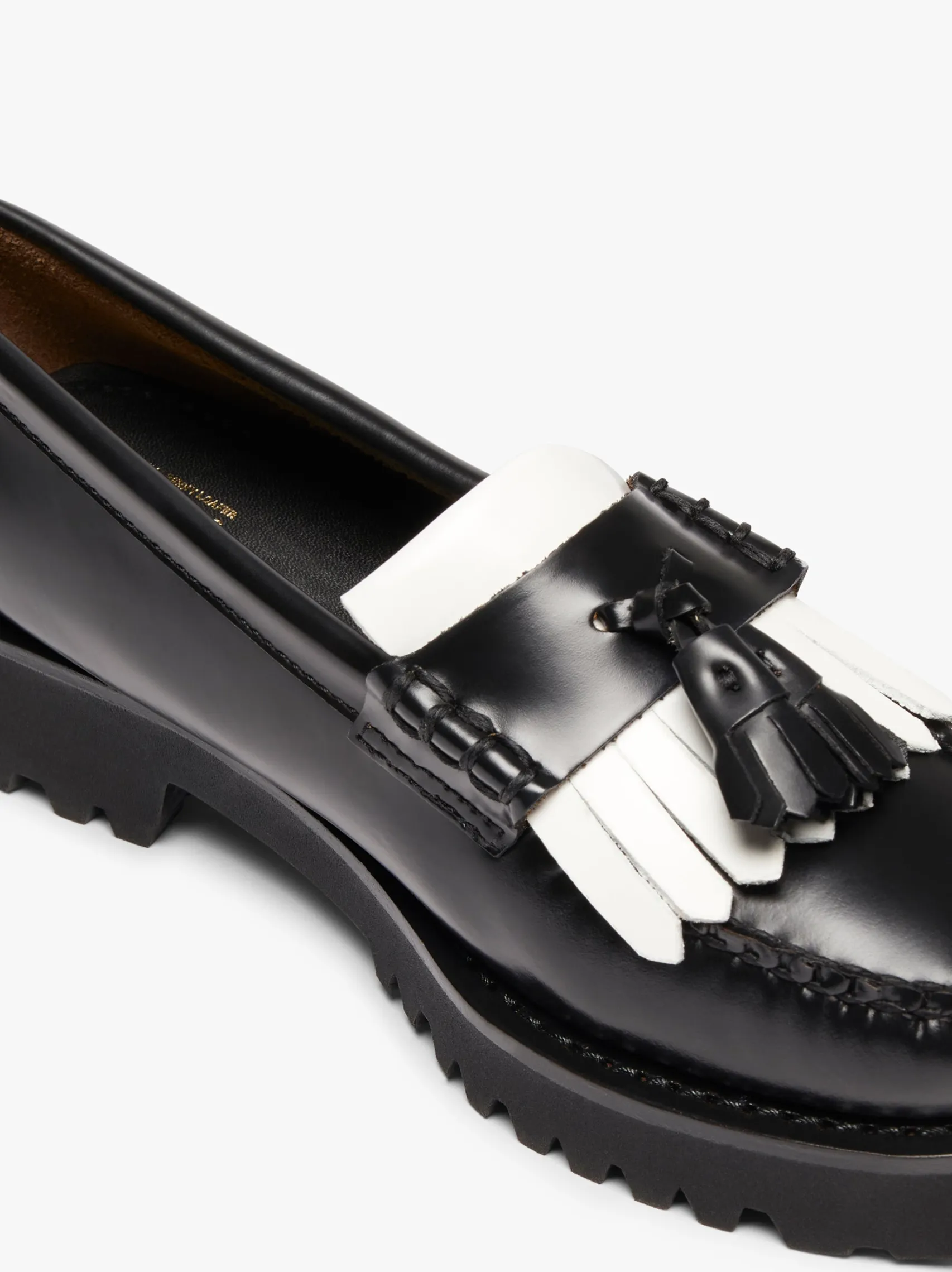 Women G.H.BASS Weejuns 90s Esther Kiltie Tassel Loafers Leather