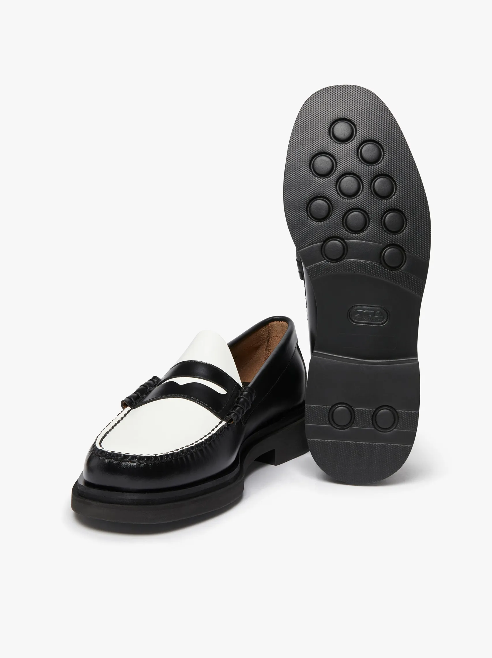 G.H.BASS Weejuns Step Larson Penny Loafers Black & White Leather