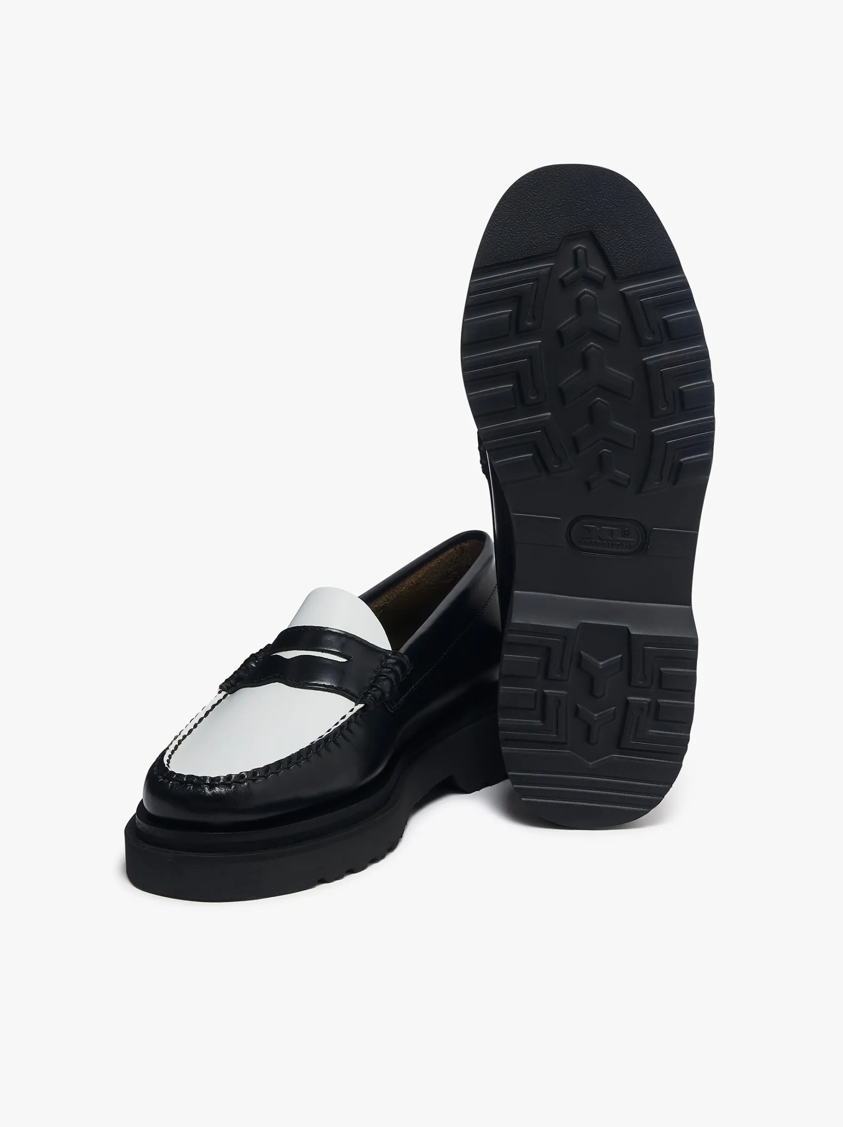 Women G.H.BASS Weejuns Step Penny Loafers Black & White Leather