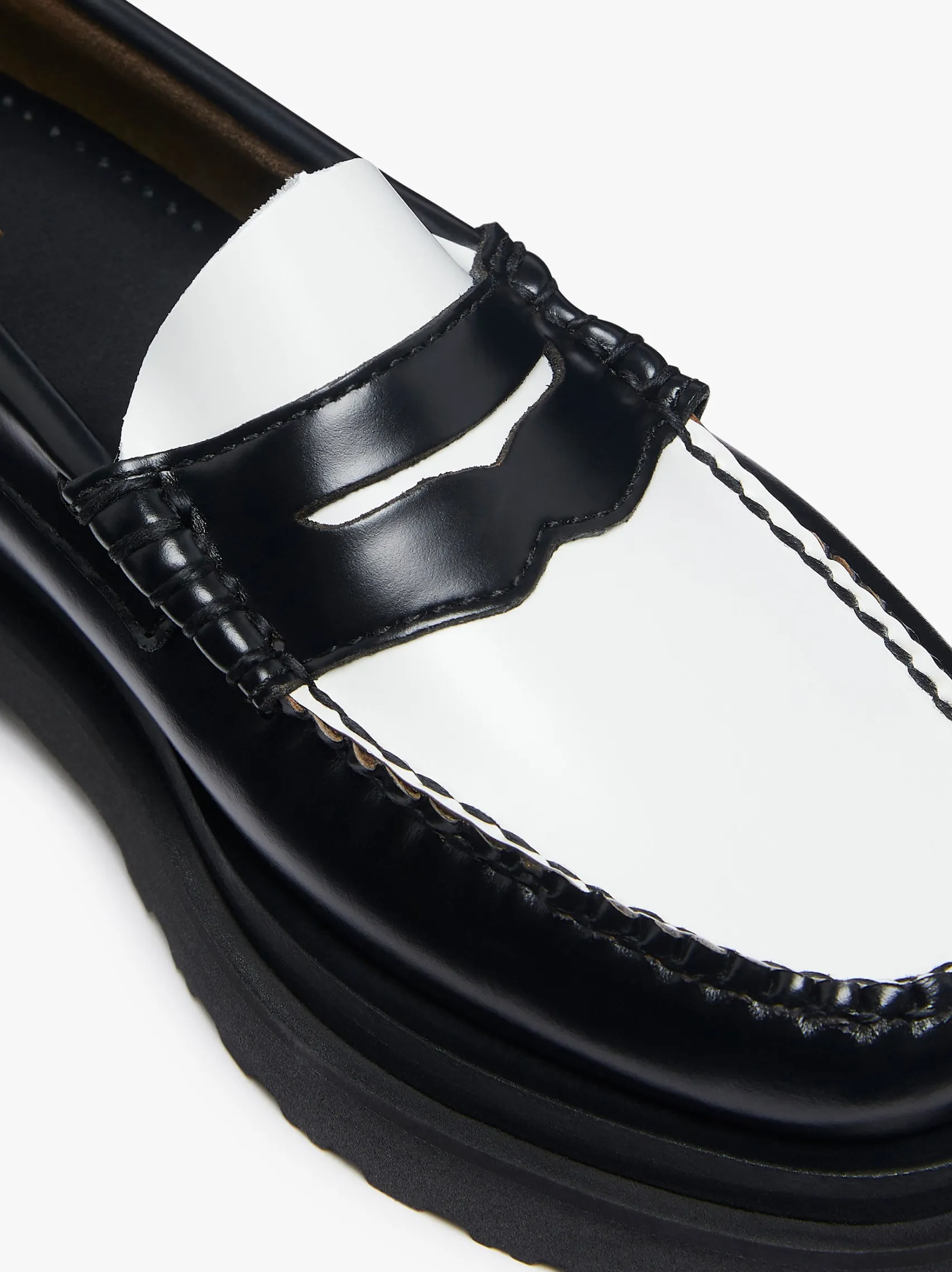 Women G.H.BASS Weejuns Step Penny Loafers Black & White Leather